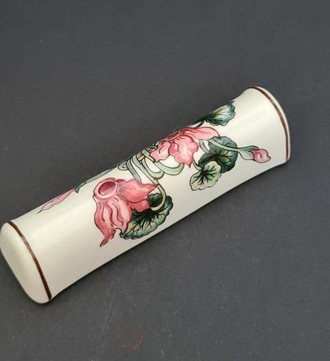 Vintage Villeroy & Boch porcelain knife rest, circa 1980s