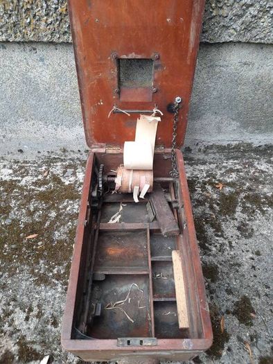 cash box cash register