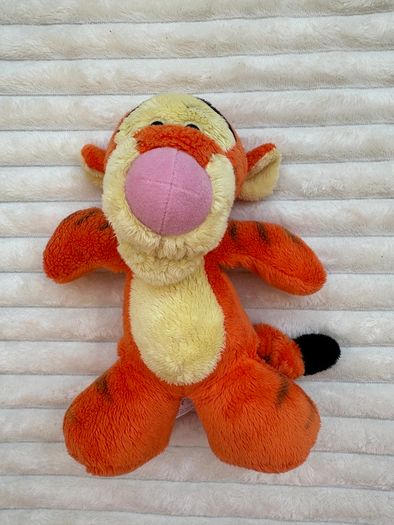 Disney Tigger Floppy Posh Paws Used Please look at the pictures