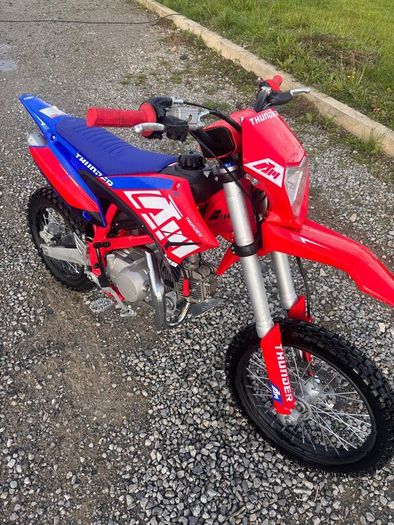 Apollo Thunder 125cc Dirtbike (1.9hrs use only)