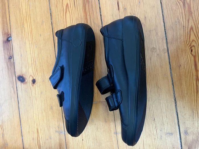 Ecco black leather adjustable strap shoes