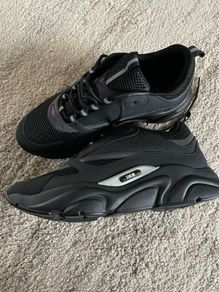 Dior B22
