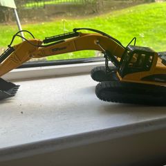 Top Race Die-Cast Metal Excavator (Model TR-211D) Mint Condition