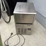 Frozy ice maker Image 3