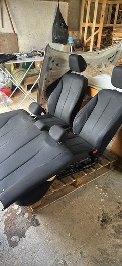 f30 seats