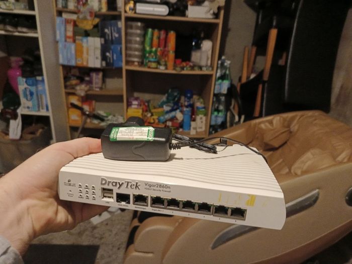 DrayTek Vigor 2860N VDSL/ADSL Router Firewall with Wireless N & 6 Gigabit Ports & 3G