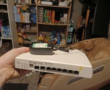 DrayTek Vigor 2860N VDSL/ADSL Router Firewall with Wireless N & 6 Gigabit Ports & 3G