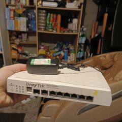 DrayTek Vigor 2860N VDSL/ADSL Router Firewall with Wireless N & 6 Gigabit Ports & 3G