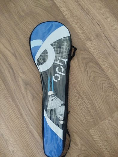 Badminton set