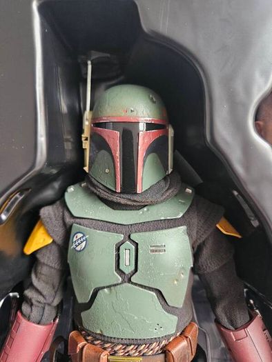 Hot Toys Boba Fett Repainted Armour and throne room set 1/6 scale figure