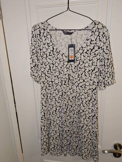Ladies Size 10 Dress From Marks and Spencer BNWT