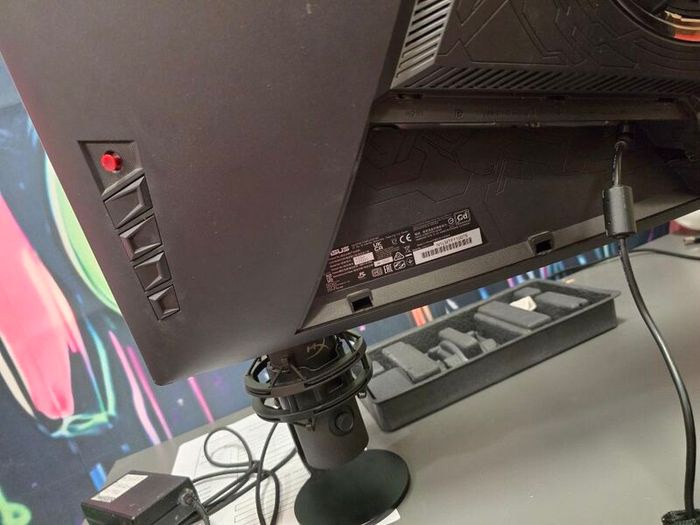 Asus Rog Strix XG32V 32"inch,W QHD curved