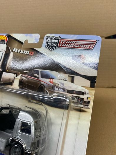 Nissan Skyline R34 GTR Nismo & Aero Lift Team Transporter Hot Wheels