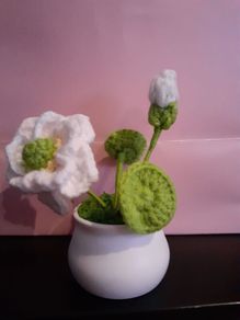 Small crochet lotus flowers nice gift