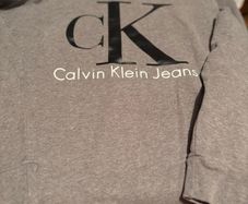 ladies sweater Calvin Klein