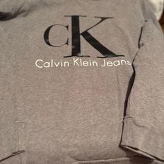 ladies sweater Calvin Klein