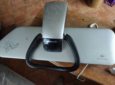 Ironing press