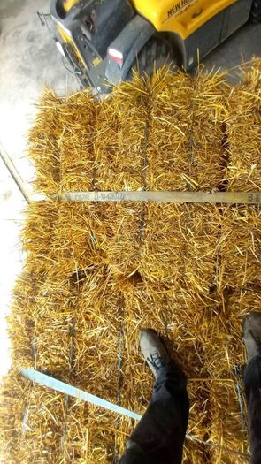 Organic Straw Small Squares