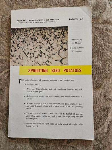 1960s Department Of Agricultural Booklets On Farming. Topics Such As Patato Growing,planting Forest Trees,desease Control And Others. In Good Condition.  See Photos For Same.