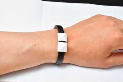 Guess wrist bracelet