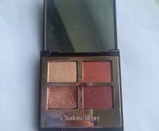 Charlotte Tilbury eyeshadow palette