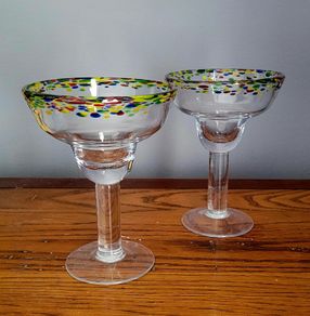 Vintage pair of confetti margarita glasses