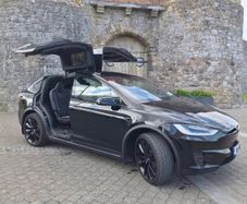 Tesla Model X 2018 open to P/X