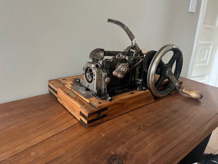 Frobana sewing machine