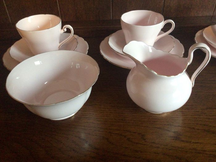 15 Piece 1930s Tuscan bone china  baby pink tea set