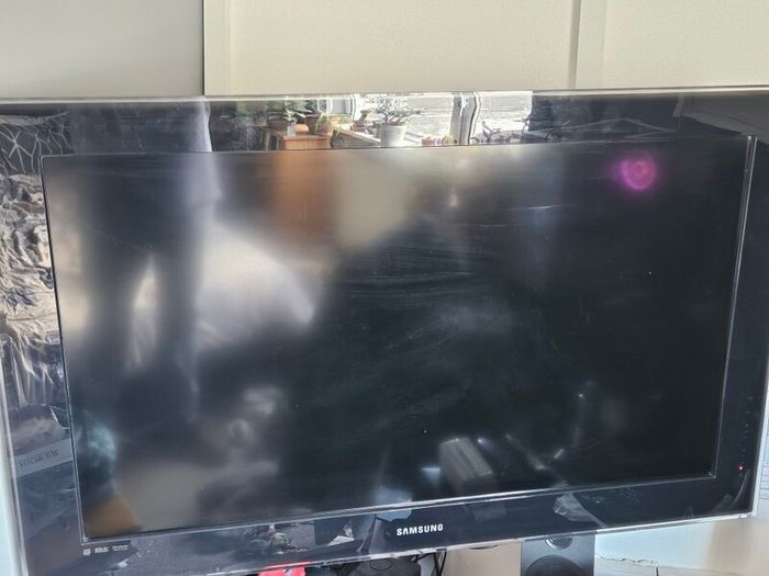 samsung tv (not smart)