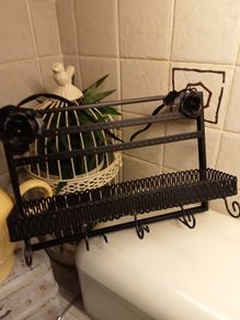 Jewellery stand