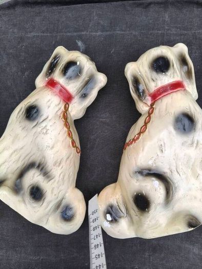2 x Vintage Chalkware Dogs