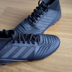 Adidas Predator 18.3 Size 8 Football boots