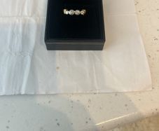 diamond 18 karat gold ring