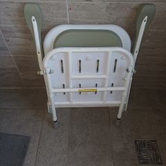 Wall mounted shower seat