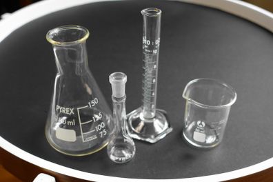 Pyrex Small Laboratory Equipment