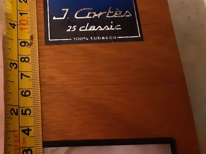 j cortes cigar box