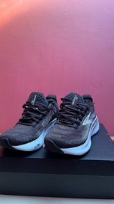 Brooks Adrenaline GTS 25 Running Shoes (Wide D) - EU 40 / UK 6.5 (Worn twice)