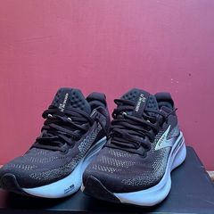 Brooks Adrenaline GTS 25 Running Shoes (Wide D) - EU 40 / UK 6.5 (Worn twice)
