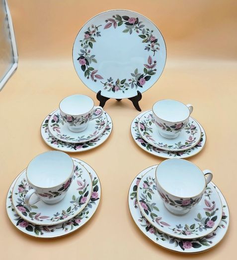 Collectible Wedgwood Bone China, Hathaway Rose trio