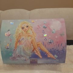 Two beautiful jewellery box