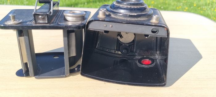 Kodak Brownie Flash Six-20