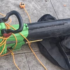 leaf blower