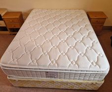 matress and base