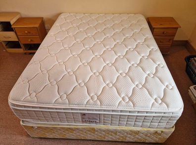 matress and base