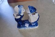 Delft Blue Hand Painted Figurine Holland Dutch Boy Girl Kissing Mini Stamped