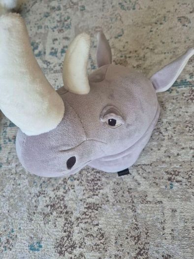 Childrens wall mounted stuffed animal