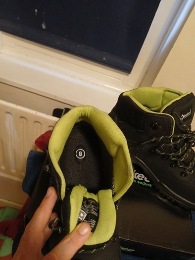 Work boots Brand new Huskee storm steel toe waterproof size 8