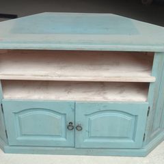 Corner TV Unit