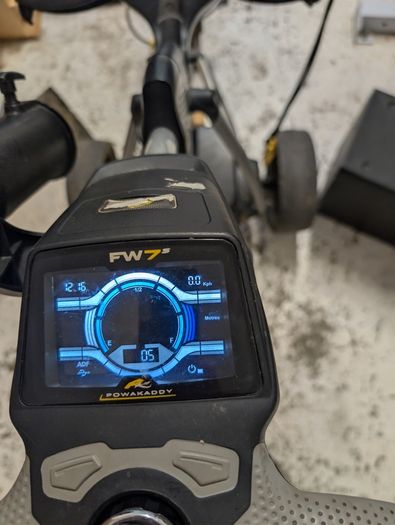 Powakaddy FX7 Electric Golf Trolley